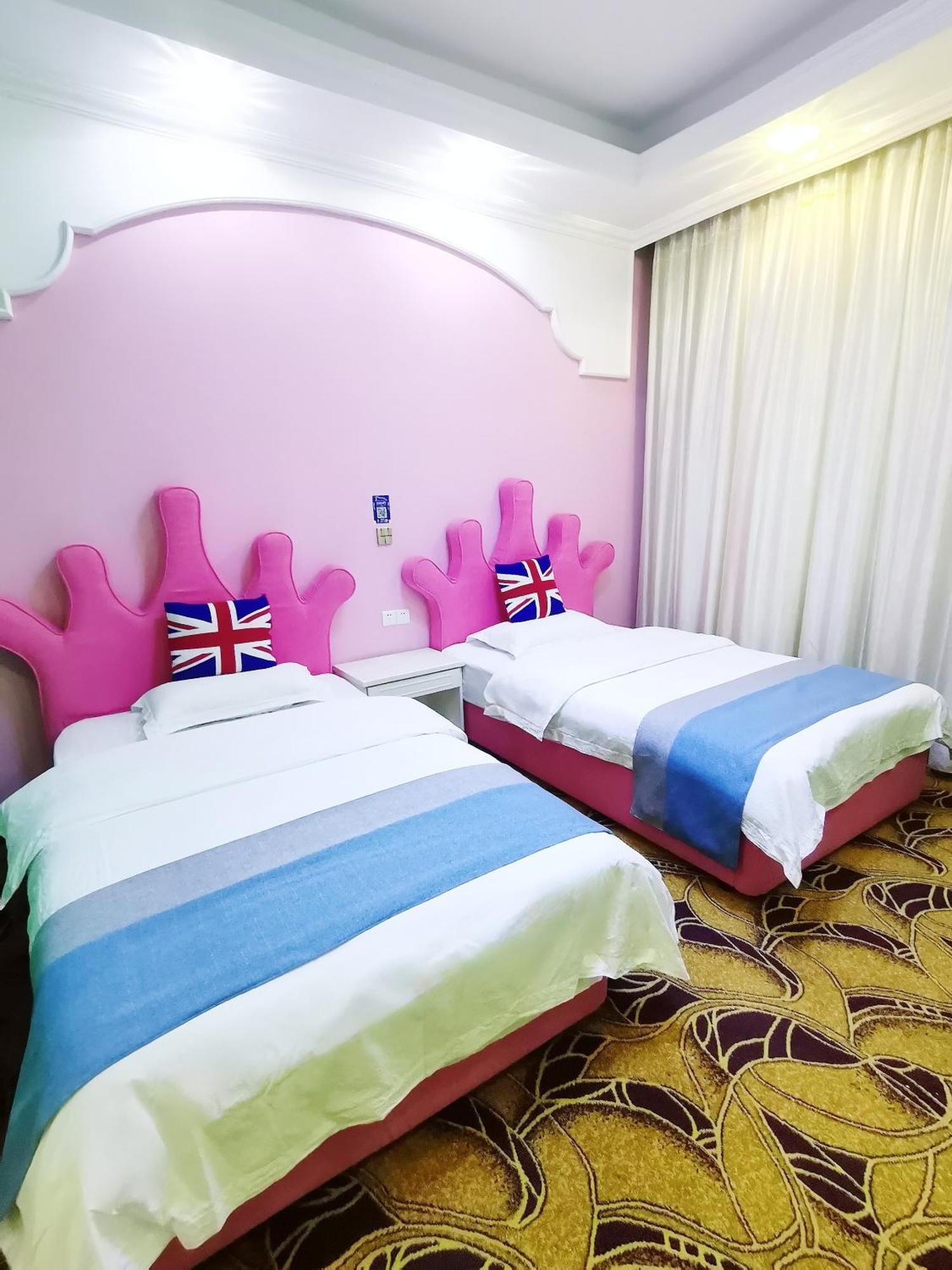 Emeishan Moon Bay Hotel Экстерьер фото