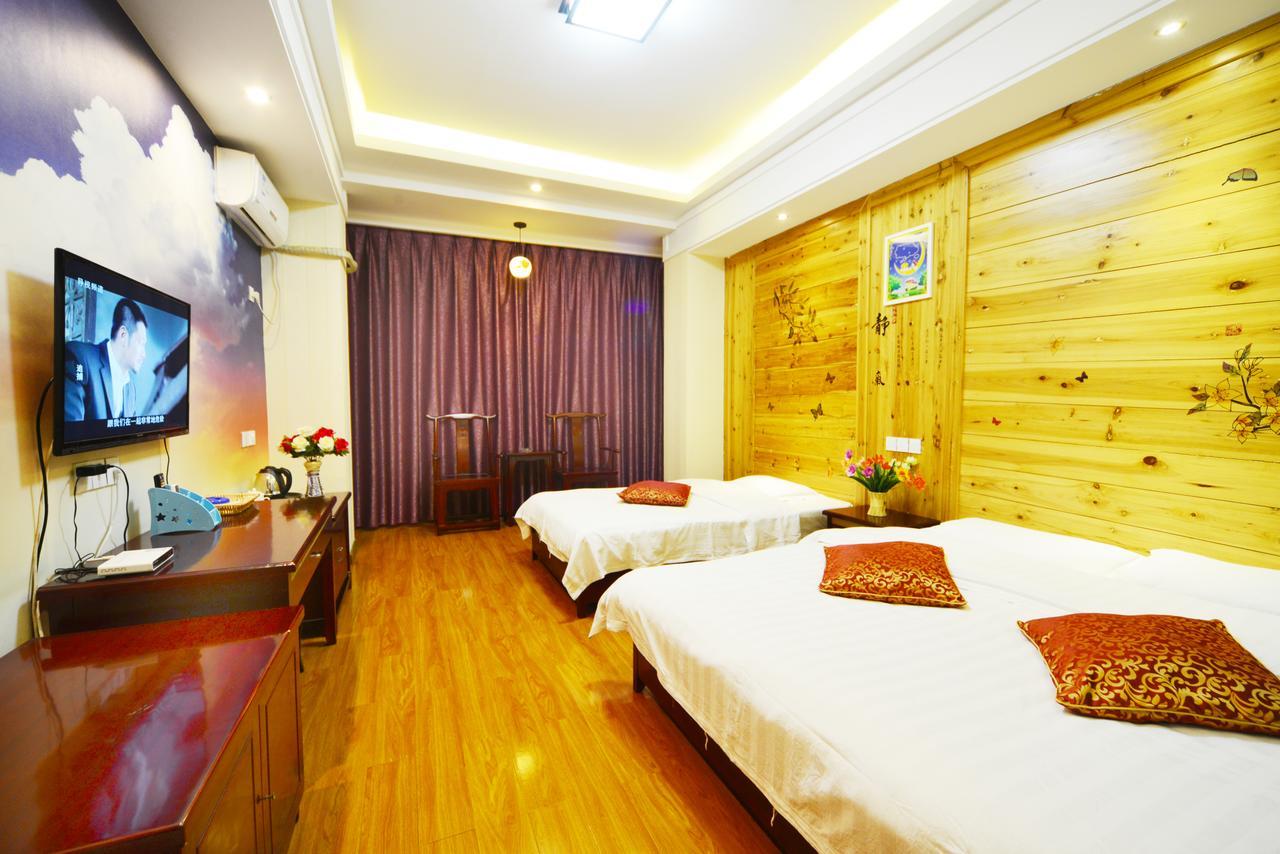 Emeishan Moon Bay Hotel Экстерьер фото