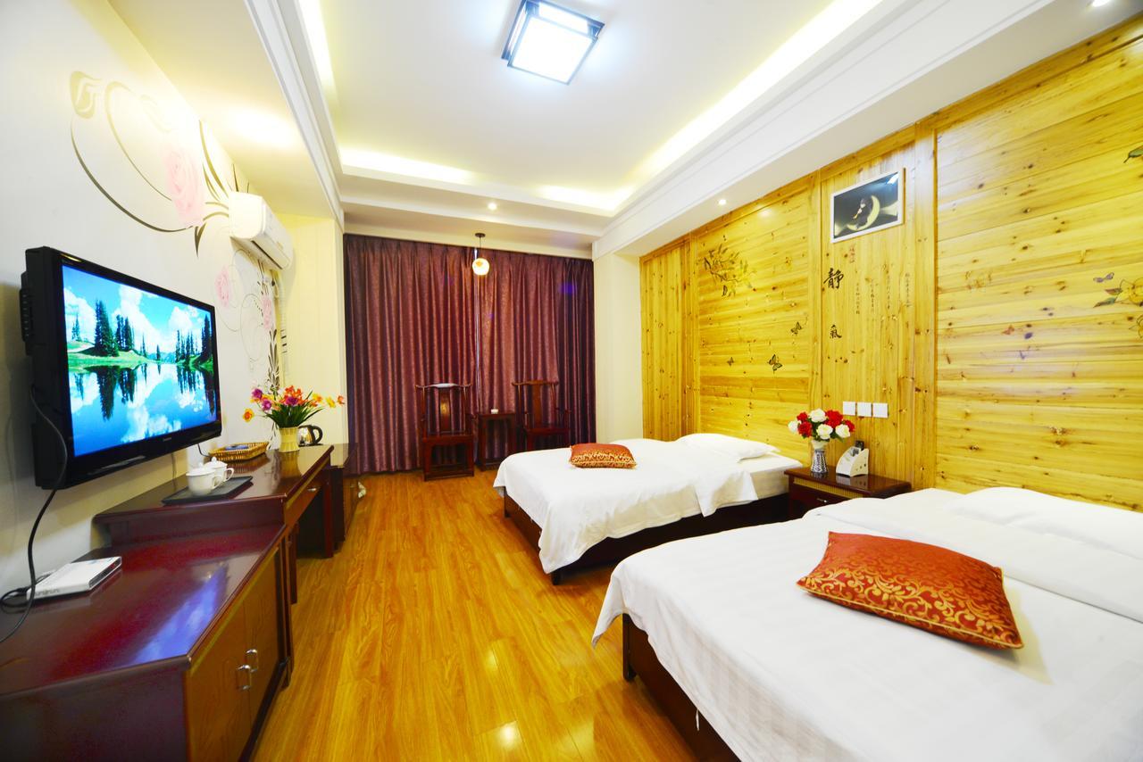 Emeishan Moon Bay Hotel Экстерьер фото